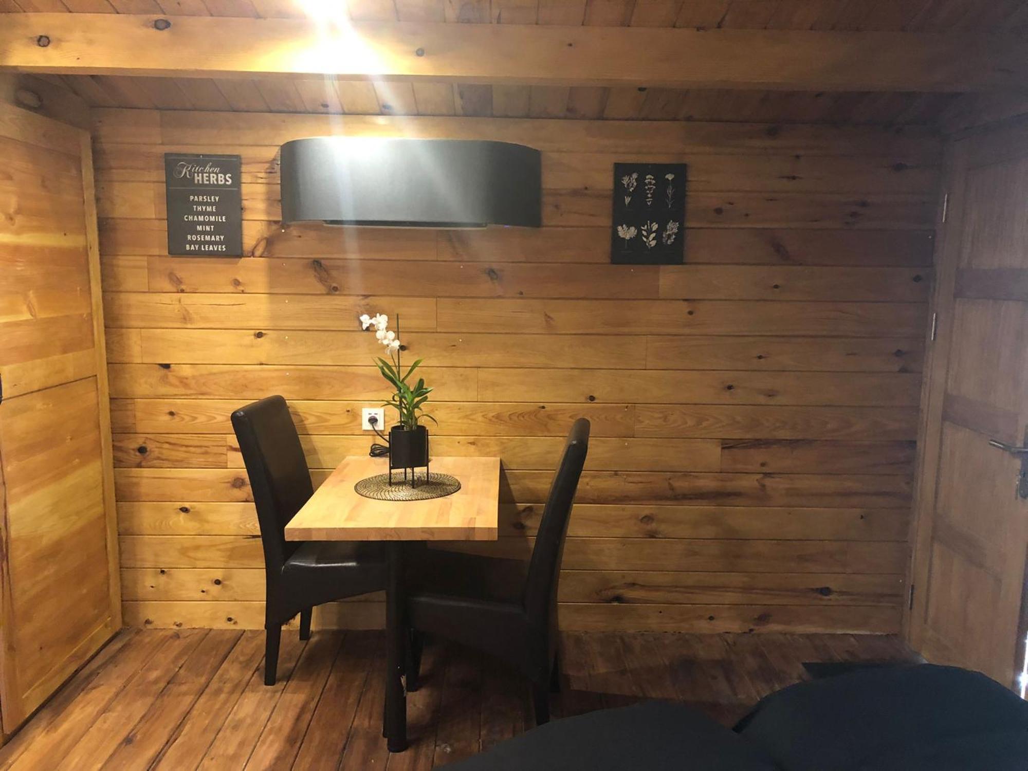 Chalet Mont Ventoux Et Chalet Vip Camaret-sur-Aigues Pokoj fotografie